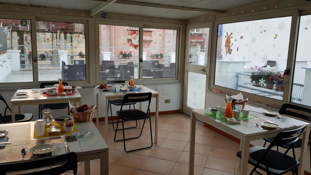 B&B Soriano44 Naples Exterior photo