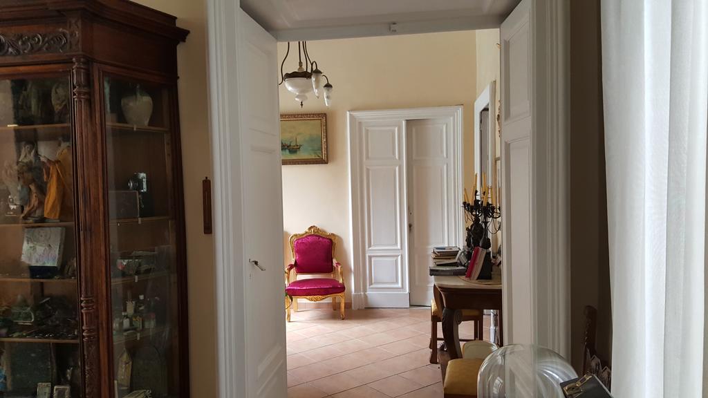 B&B Soriano44 Naples Exterior photo